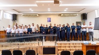 Câmara Municipal de Comodoro recebe visita de alunos para atividade educativa sobre o papel do legislativo